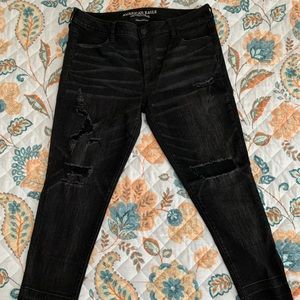 American Eagle Distressed Cropped Jeans